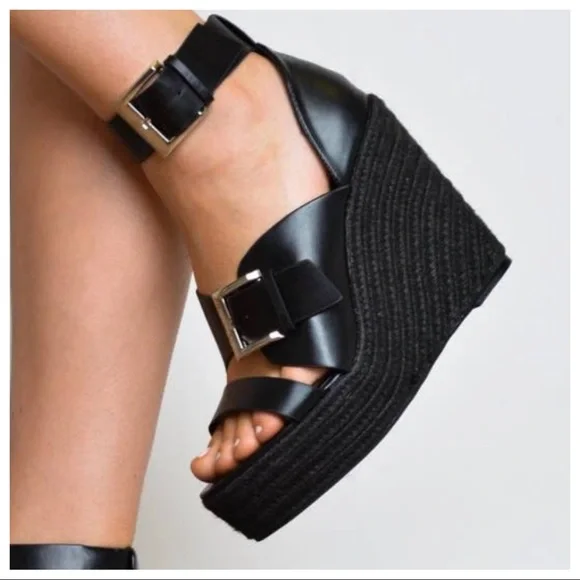 Fabulous Black Buckle Strap Wedges - Picture 2 of 4